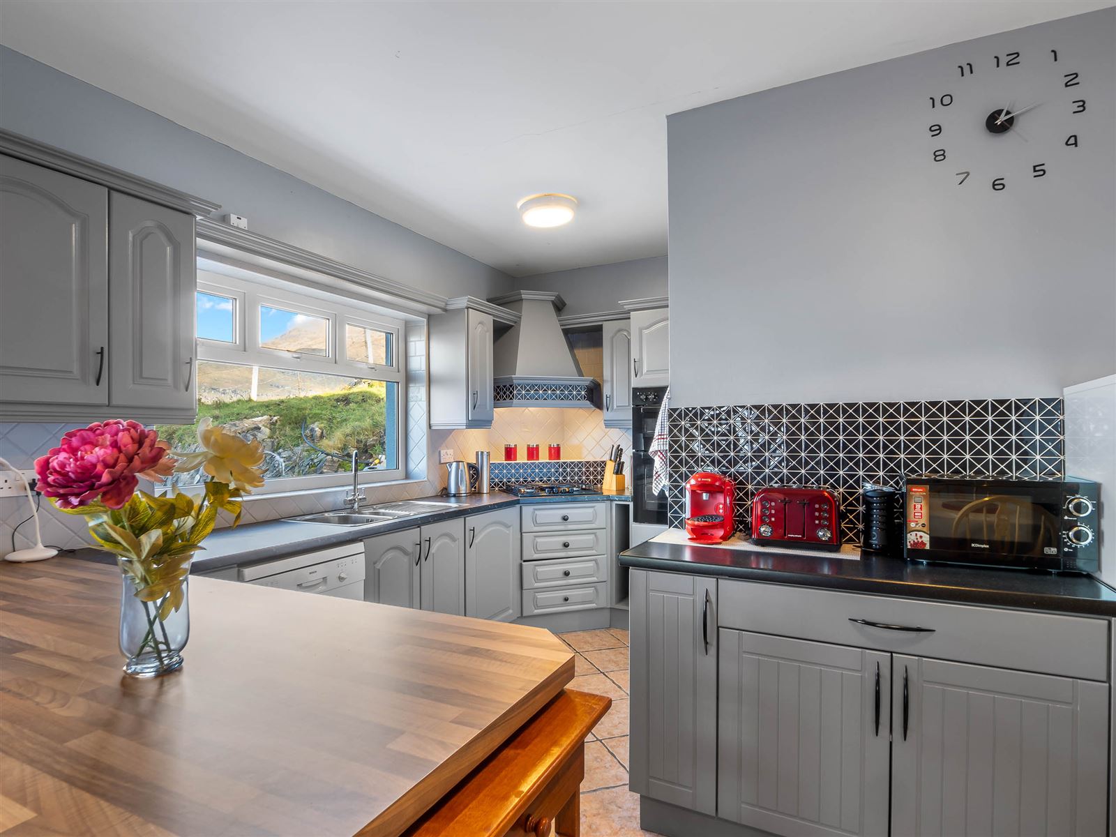 Photo 1 of 5 — The Beach House offering Ocean Views,H91 VX5X, Renvyle, Galway