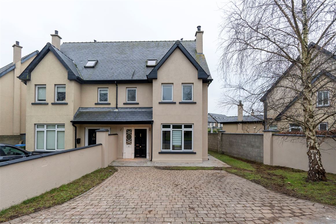 6 Cois Sruthain, Croom, Limerick
