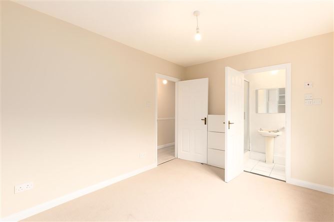 2b Rosville Court, Newbridge, Kildare