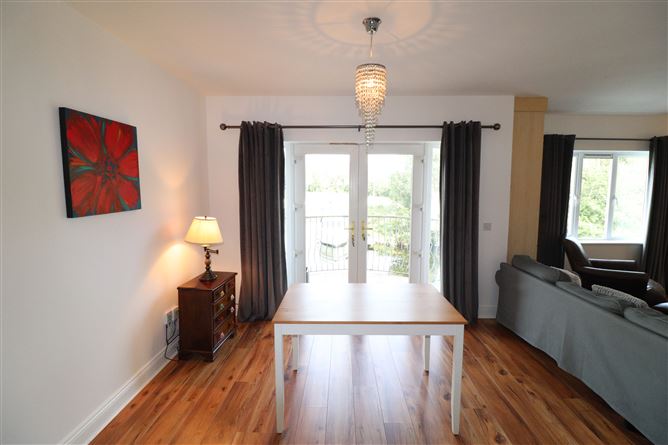 Apt 11D Harbour Village, Killaloe, Clare
