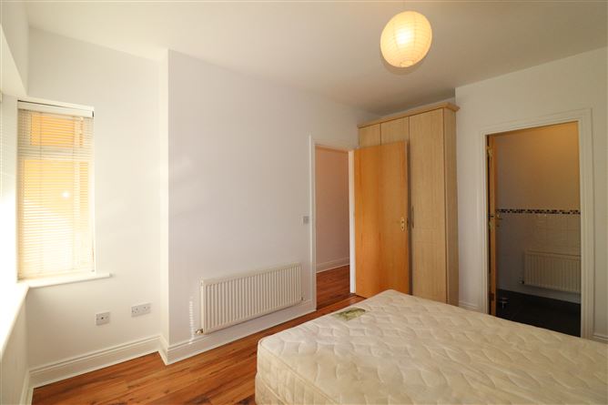 Apt 11D Harbour Village, Killaloe, Clare