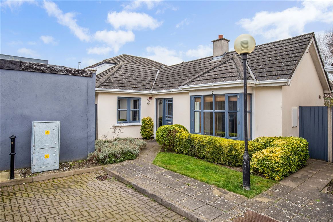 7 Lanesville Mews, off Monkstown Avenue, Monkstown, County Dublin