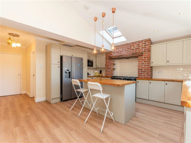 The Chessington Retreat,Chessington, Greater London, United Kingdom