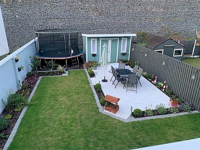 8 Kilbride Close, Kilbride Gardens, Clara, Co. Offaly
