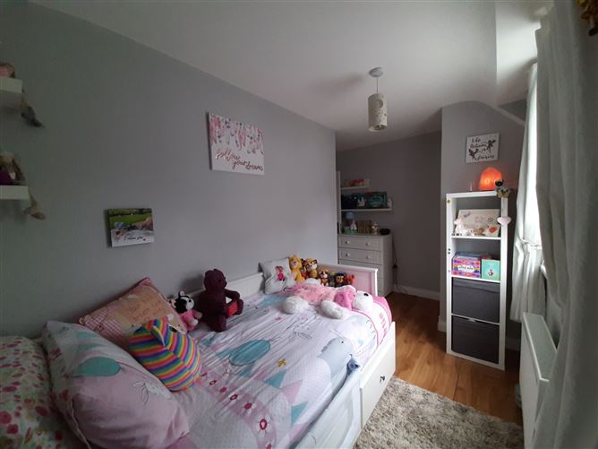 8 Kilbride Close, Kilbride Gardens, Clara, Co. Offaly