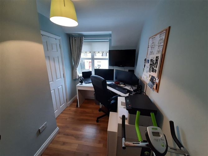 8 Kilbride Close, Kilbride Gardens, Clara, Co. Offaly