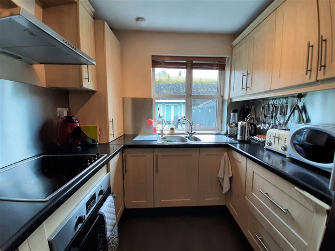 8 Kilbride Close, Kilbride Gardens, Clara, Co. Offaly