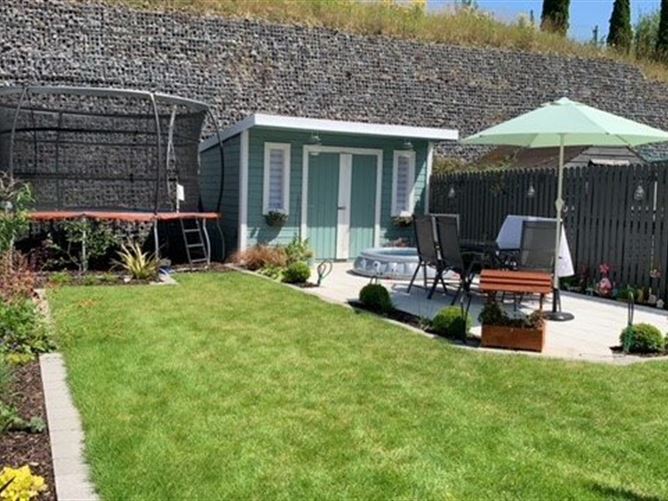 8 Kilbride Close, Kilbride Gardens, Clara, Co. Offaly