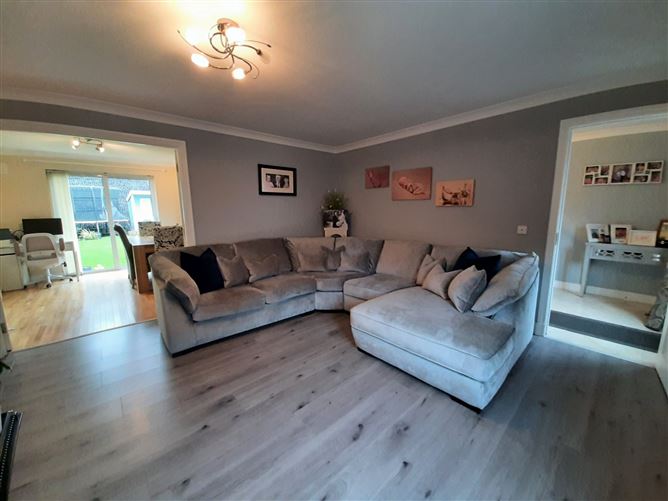 8 Kilbride Close, Kilbride Gardens, Clara, Co. Offaly