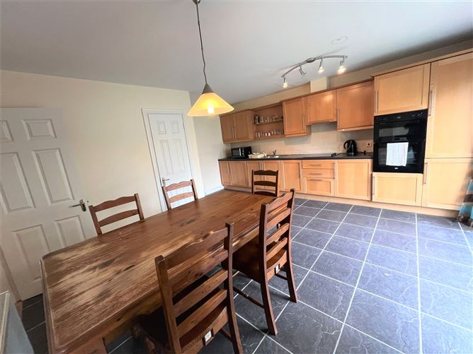 66 Castle Falls, Ross Road, Killarney, Co. Kerry