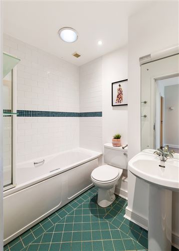 15 Merton Walk, Mount St Annes, Milltown, Dublin 6