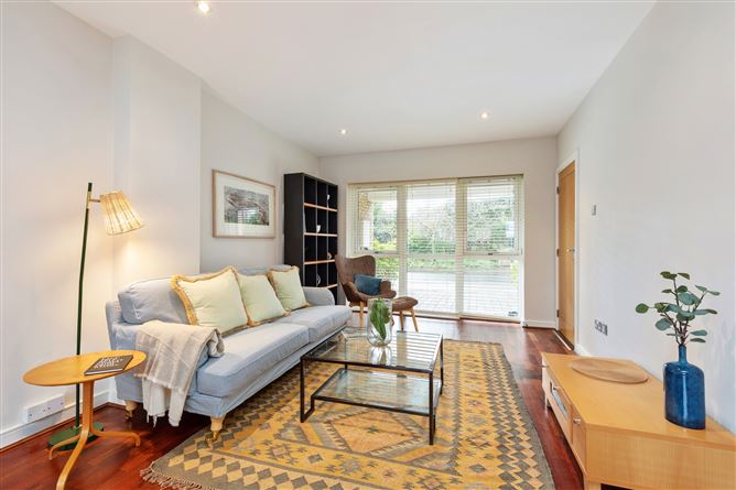 15 Merton Walk, Mount St Annes, Milltown, Dublin 6