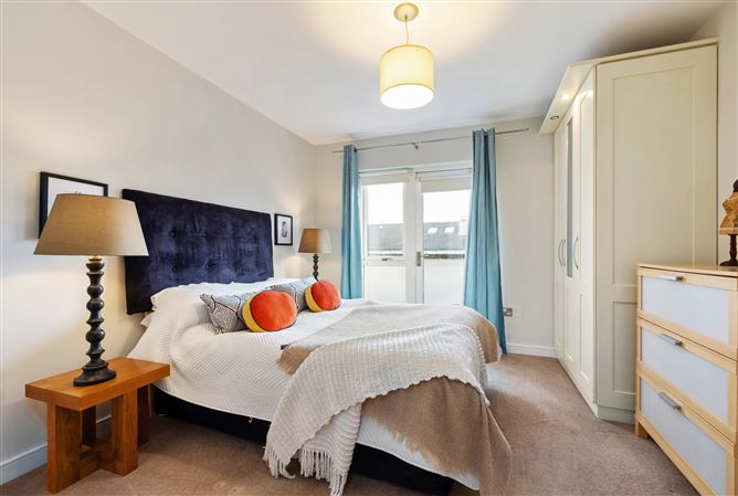 15 Merton Walk, Mount St Annes, Milltown, Dublin 6