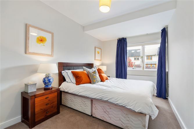 15 Merton Walk, Mount St Annes, Milltown, Dublin 6