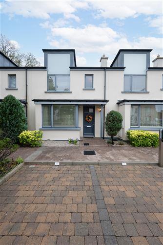 14 Bridgefield Grove, Curraheen Road, Bishopstown, Cork, Co. Cork