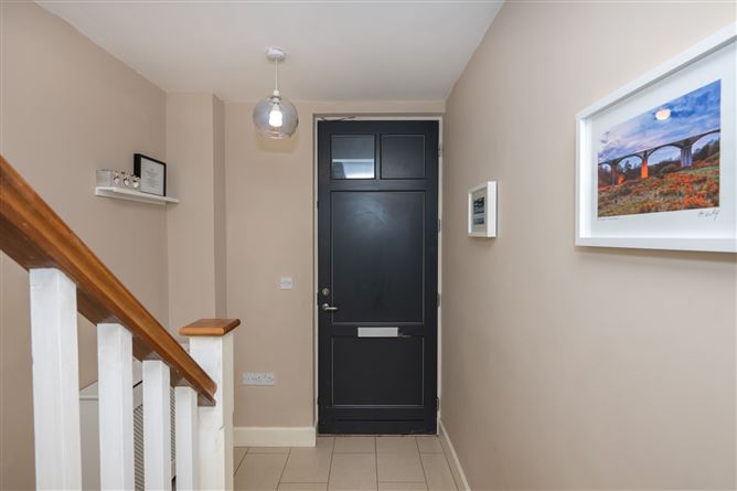 14 Bridgefield Grove, Curraheen Road, Bishopstown, Cork, Co. Cork