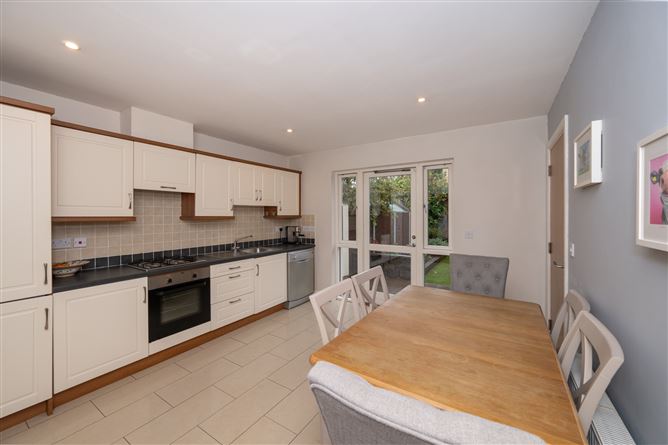 14 Bridgefield Grove, Curraheen Road, Bishopstown, Cork, Co. Cork
