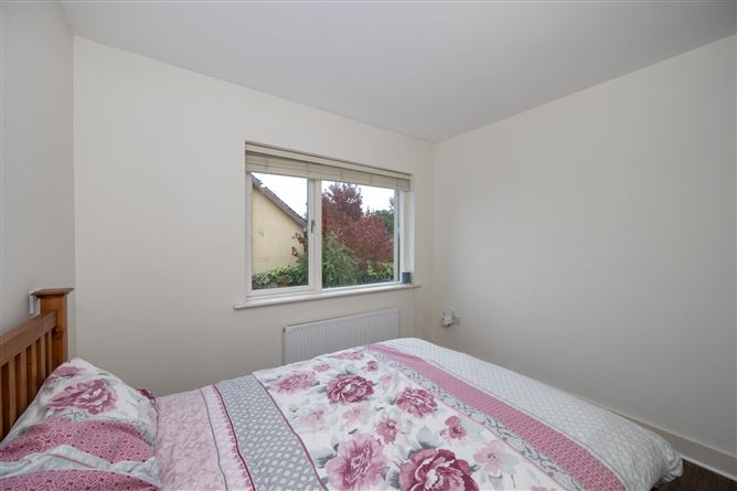 14 Bridgefield Grove, Curraheen Road, Bishopstown, Cork, Co. Cork