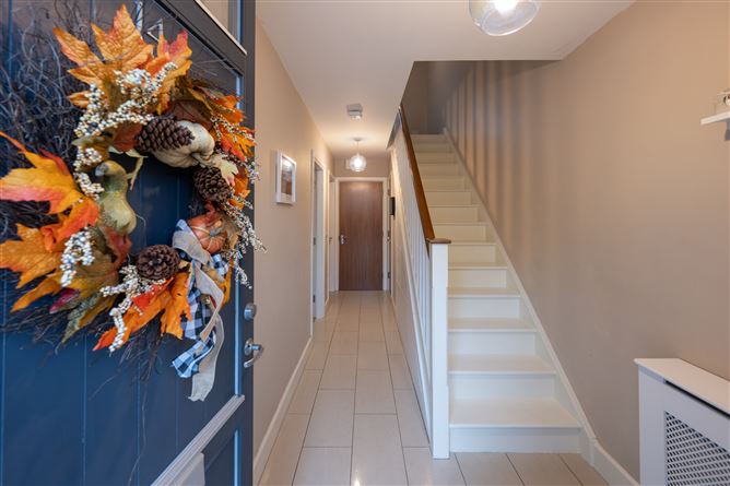 14 Bridgefield Grove, Curraheen Road, Bishopstown, Cork, Co. Cork