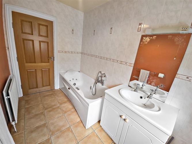 Avalon House, Gortroe, Fossa, Killarney, Kerry