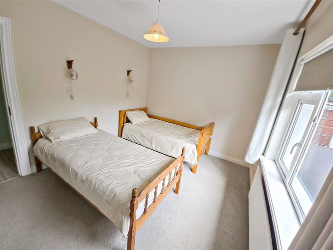 Avalon House, Gortroe, Fossa, Killarney, Kerry