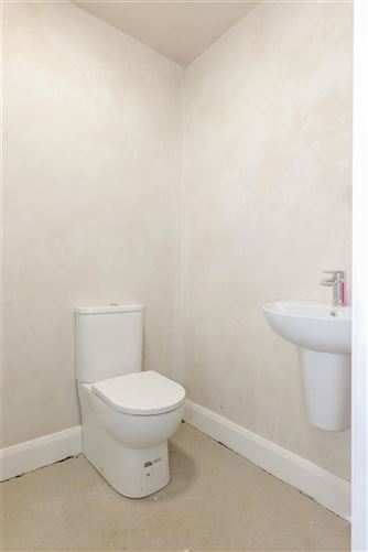 6 An Maolan, Barna, Galway, Co. Galway