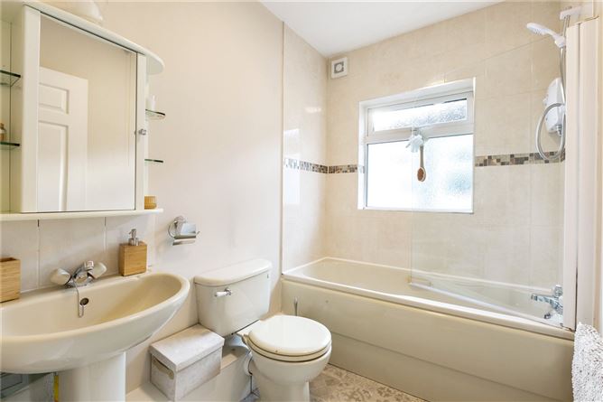 88 Murphystown Road, Leopardstown, Dublin 18