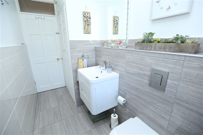 2 Coastal View, Big Street, Termonfeckin, Co. Louth