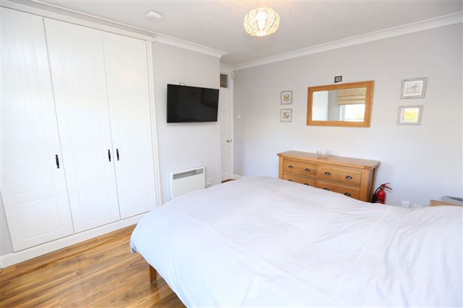2 Coastal View, Big Street, Termonfeckin, Co. Louth