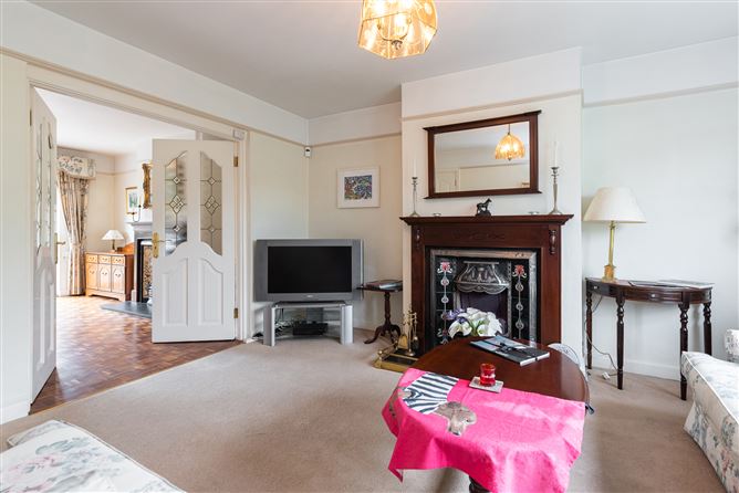 10 Trimleston Road, Booterstown, Dublin