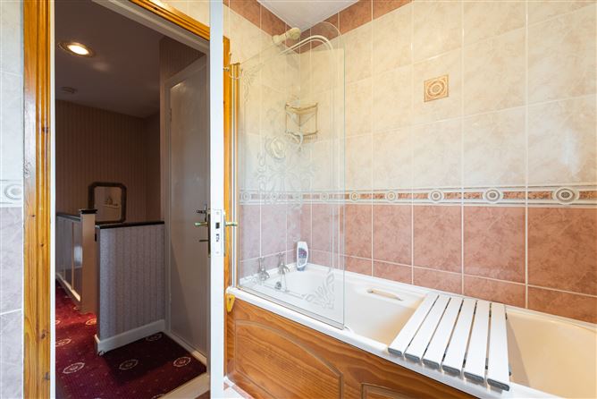 10 Trimleston Road, Booterstown, Dublin