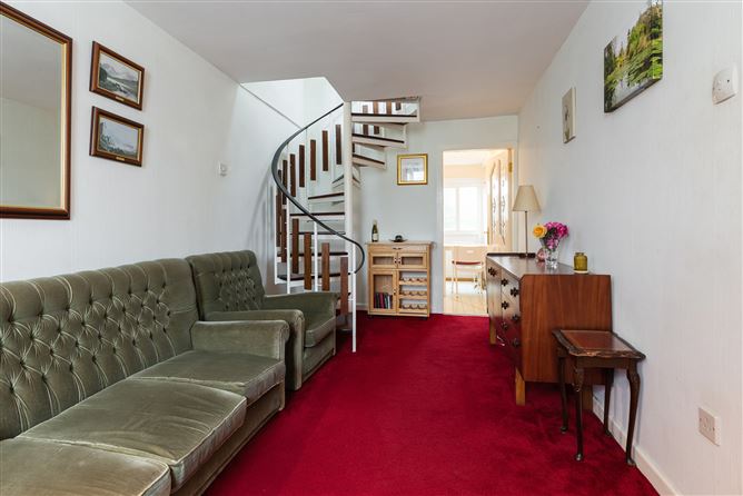 10 Trimleston Road, Booterstown, Dublin