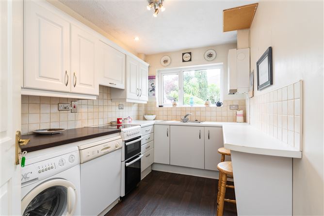 10 Trimleston Road, Booterstown, Dublin