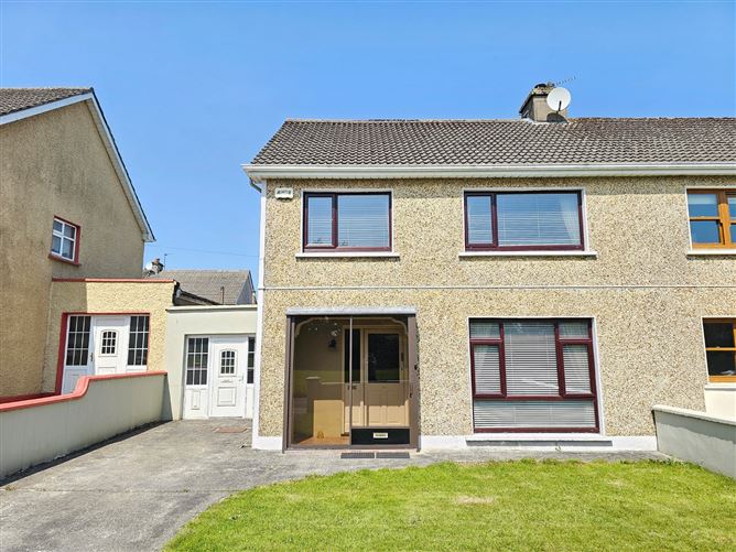 63 Collins Park, Ennis, Co. Clare