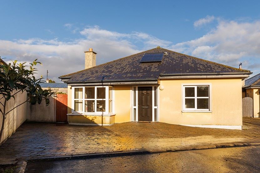 38 Railway Gardens, Lismore, Waterford