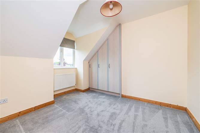 https://photos-a.propertyimages.ie/media/8/6/2/5003268/f42ffb7d-1902-416e-96b3-41303b8e79d7_l.jpg