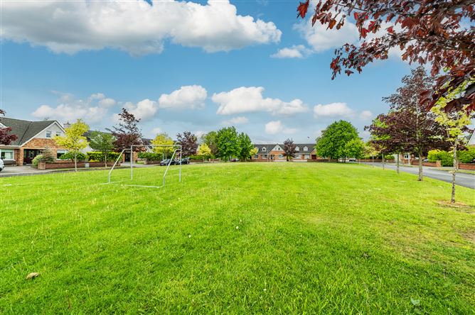 https://photos-a.propertyimages.ie/media/8/6/2/5003268/f42ffb7d-1902-416e-96b3-41303b8e79d7_l.jpg