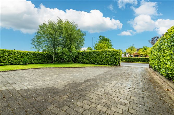 https://photos-a.propertyimages.ie/media/8/6/2/5003268/f42ffb7d-1902-416e-96b3-41303b8e79d7_l.jpg