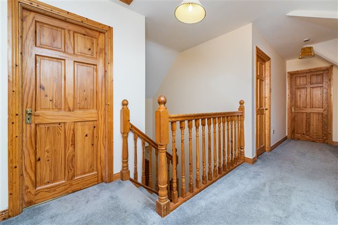 https://photos-a.propertyimages.ie/media/8/6/2/5003268/f42ffb7d-1902-416e-96b3-41303b8e79d7_l.jpg
