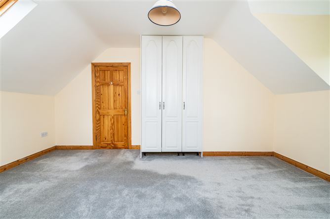 https://photos-a.propertyimages.ie/media/8/6/2/5003268/f42ffb7d-1902-416e-96b3-41303b8e79d7_l.jpg