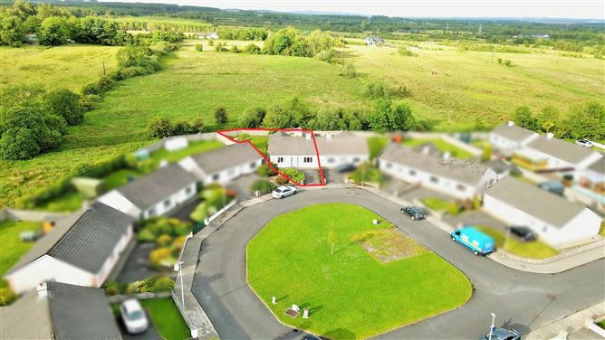 Photo 35 of 37 — 35 Hollywood Grove, Ballaghaderreen, Co. Roscommon