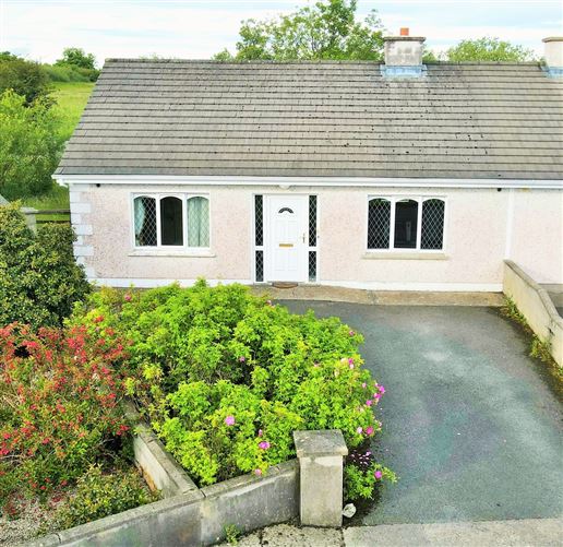 Photo 25 of 37 — 35 Hollywood Grove, Ballaghaderreen, Co. Roscommon