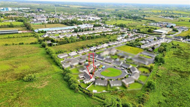Photo 34 of 37 — 35 Hollywood Grove, Ballaghaderreen, Co. Roscommon
