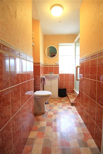 Photo 13 of 18 — 33 Pacelli Avenue, Graiguecullen, Carlow