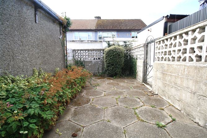Photo 8 of 18 — 33 Pacelli Avenue, Graiguecullen, Carlow