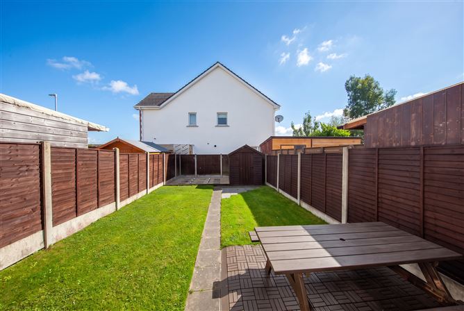 56 Heathfield way, Cappagh Road, Dublin 11