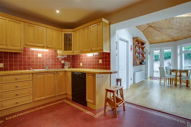 2 Glendown Crescent, Templeogue, Dublin 6W