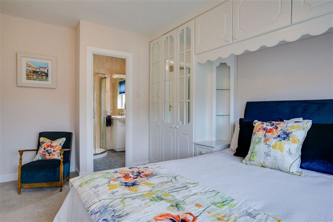 2 Glendown Crescent, Templeogue, Dublin 6W