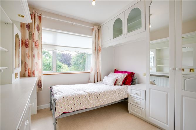 2 Glendown Crescent, Templeogue, Dublin 6W