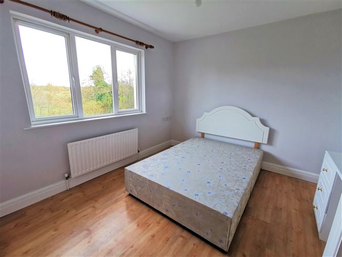 48 Clareville, Claremorris, Co. Mayo